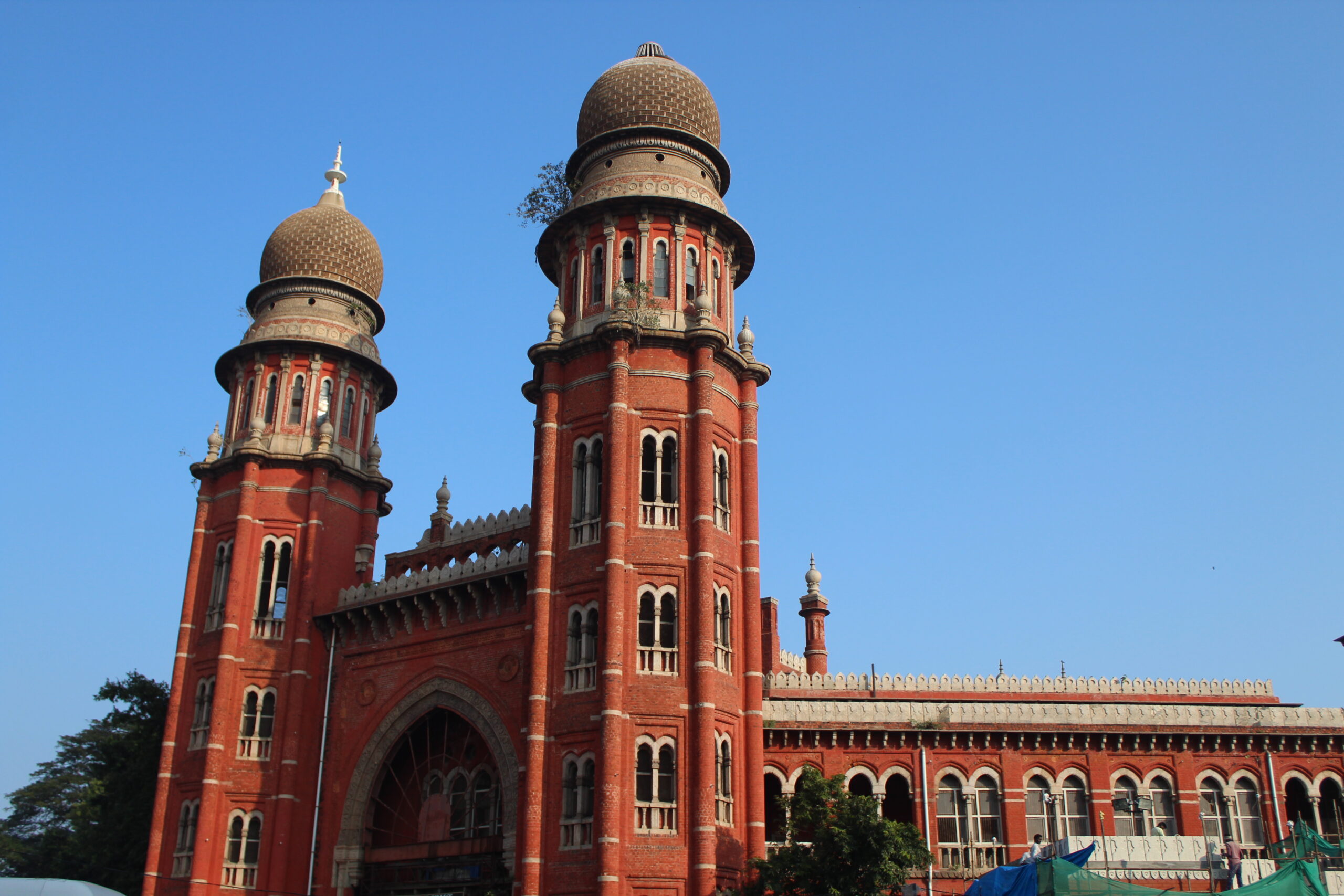 Madras High Court Chennai building for Madras High Court DEO Recruitment 2026