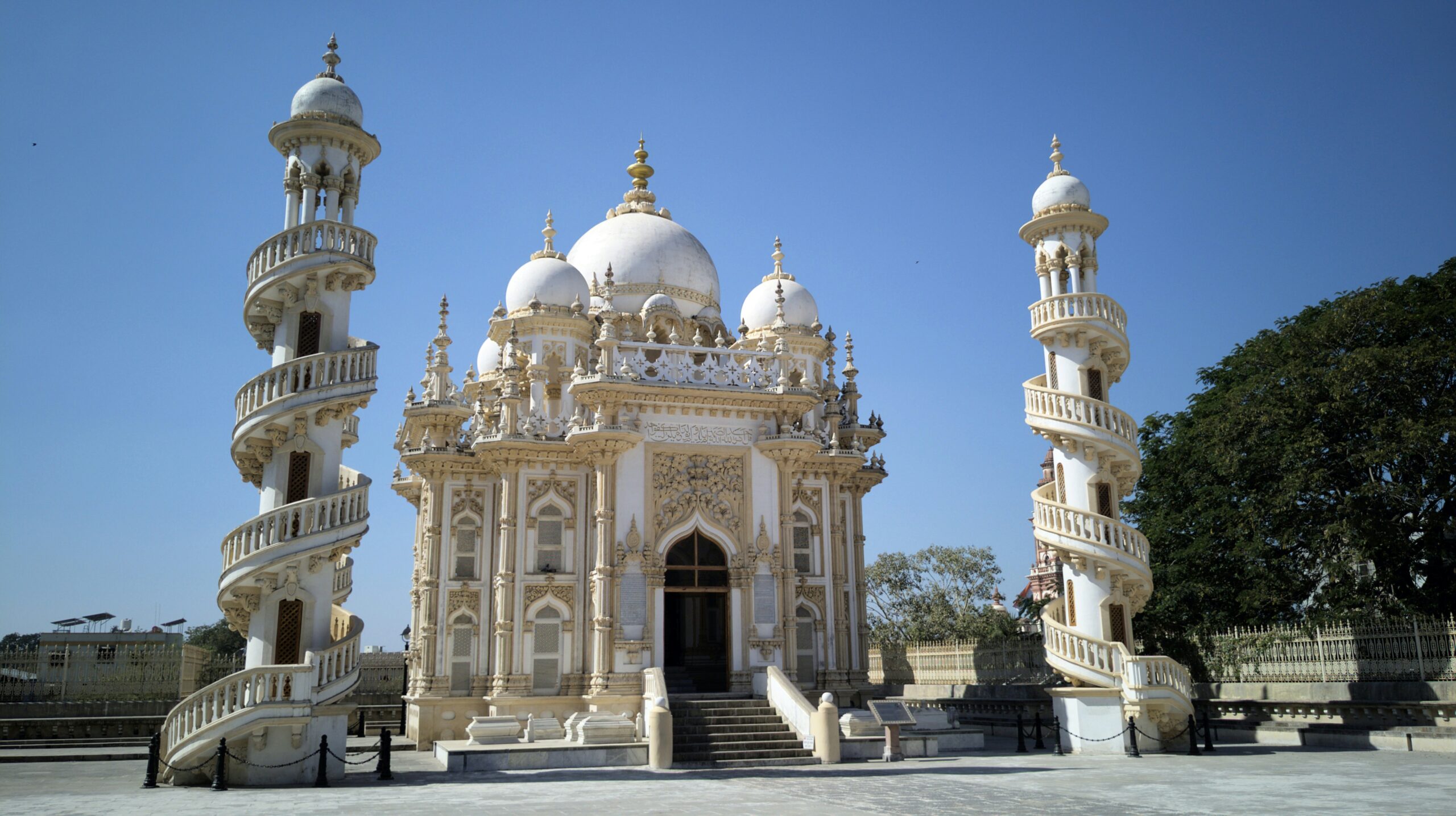 Unique Gujarat landmark image for government jobs guide