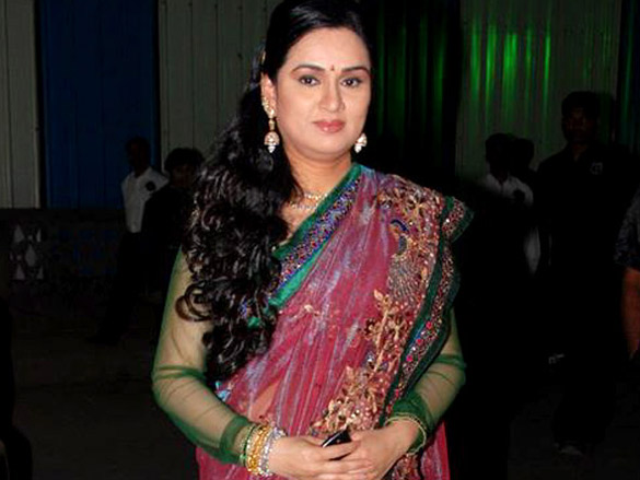 Padmini Kolhapure at the 56th Idea Filmfare Awards in 2011