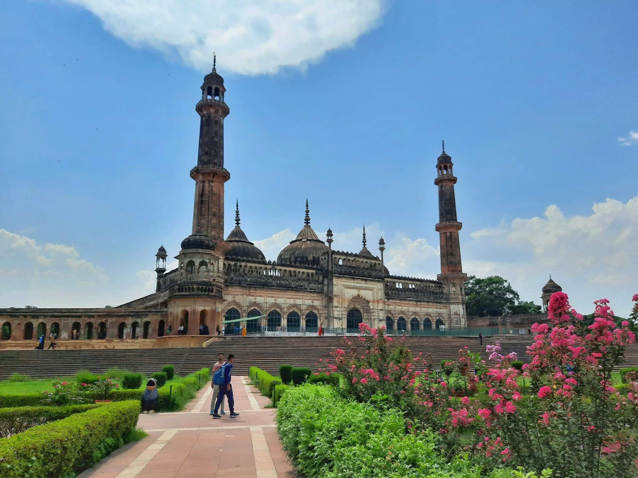 Unique Uttar Pradesh landmark image for government jobs guide